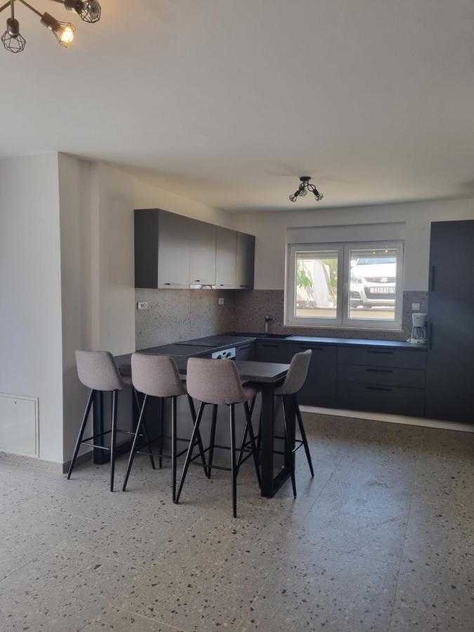 זאדאר Apartments Ivanov מראה חיצוני תמונה
