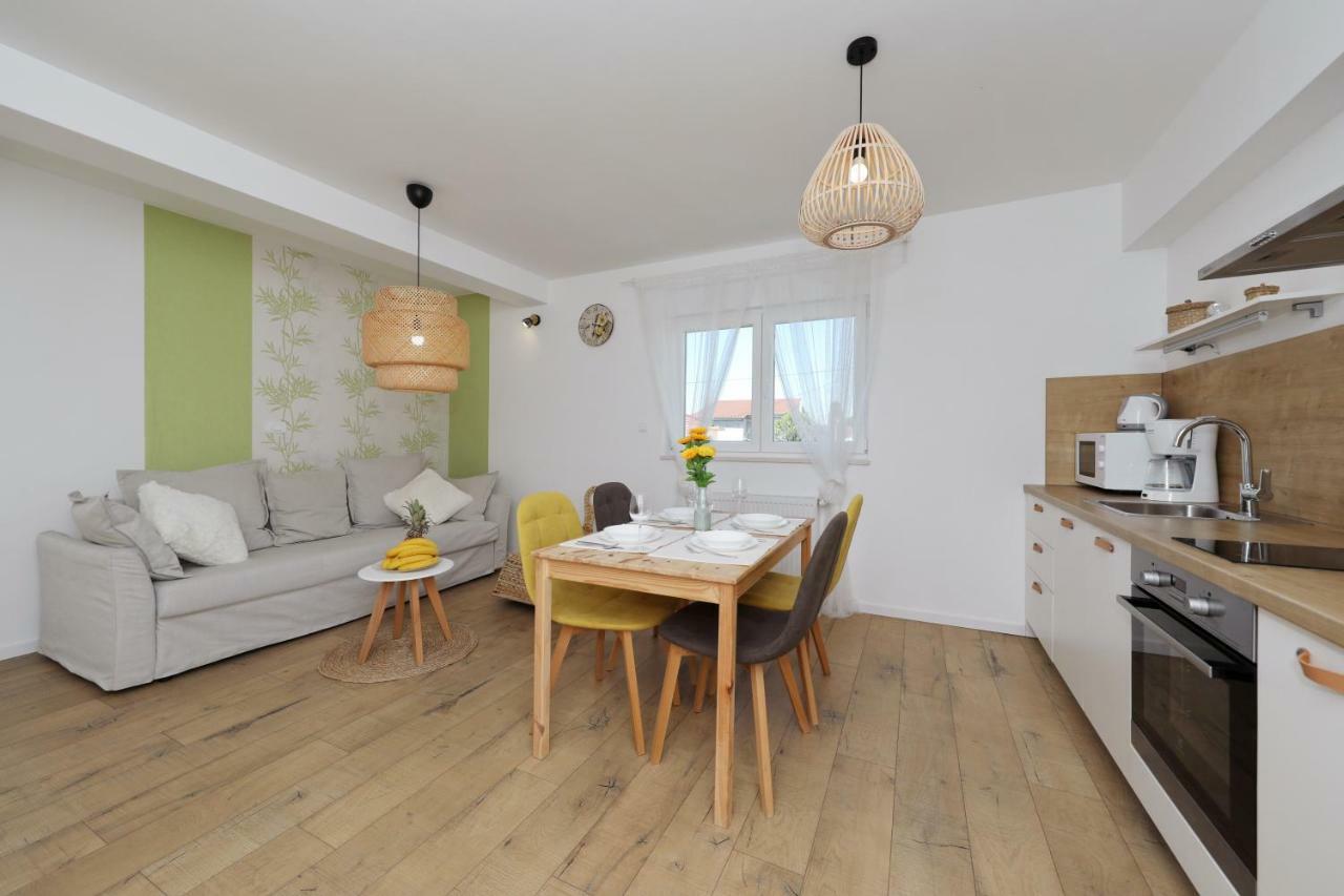 זאדאר Apartments Ivanov מראה חיצוני תמונה