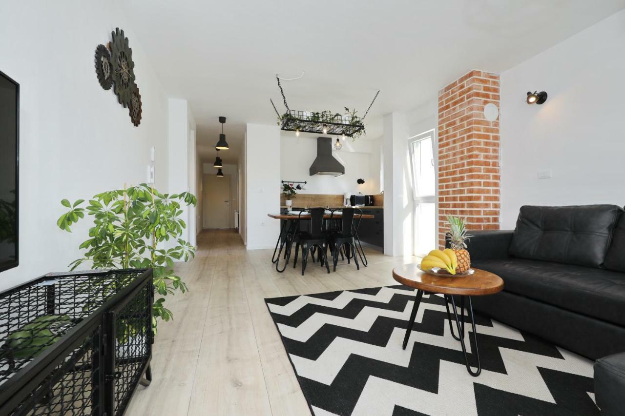 זאדאר Apartments Ivanov מראה חיצוני תמונה