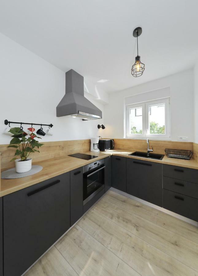 זאדאר Apartments Ivanov מראה חיצוני תמונה